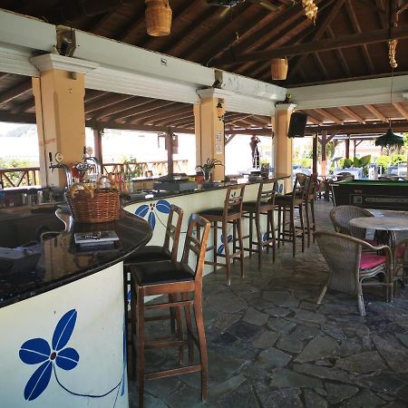 Nafsika Hotel Агиос Стефанос Экстерьер фото