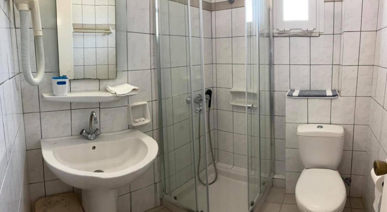 Nafsika Hotel Агиос Стефанос Экстерьер фото